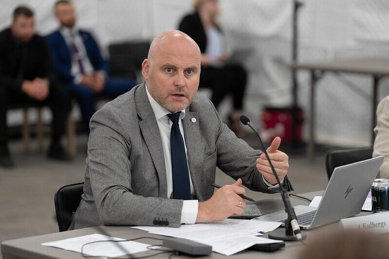 Ministru prezidents uzdod veikt visaptverošu pārbaudi tranzīta graudu izcelsmei Latvijas ostās